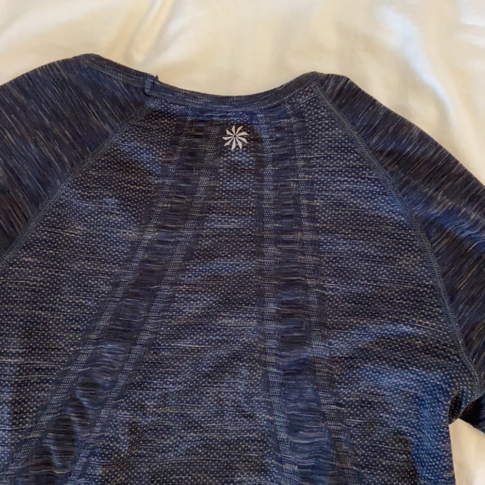 Athleta Workout Top - Picture 2 of 4